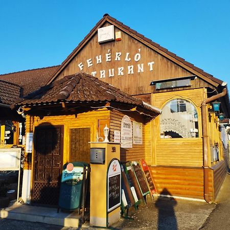 Feherlo Vendeghaz & Restaurant Бік Екстер'єр фото