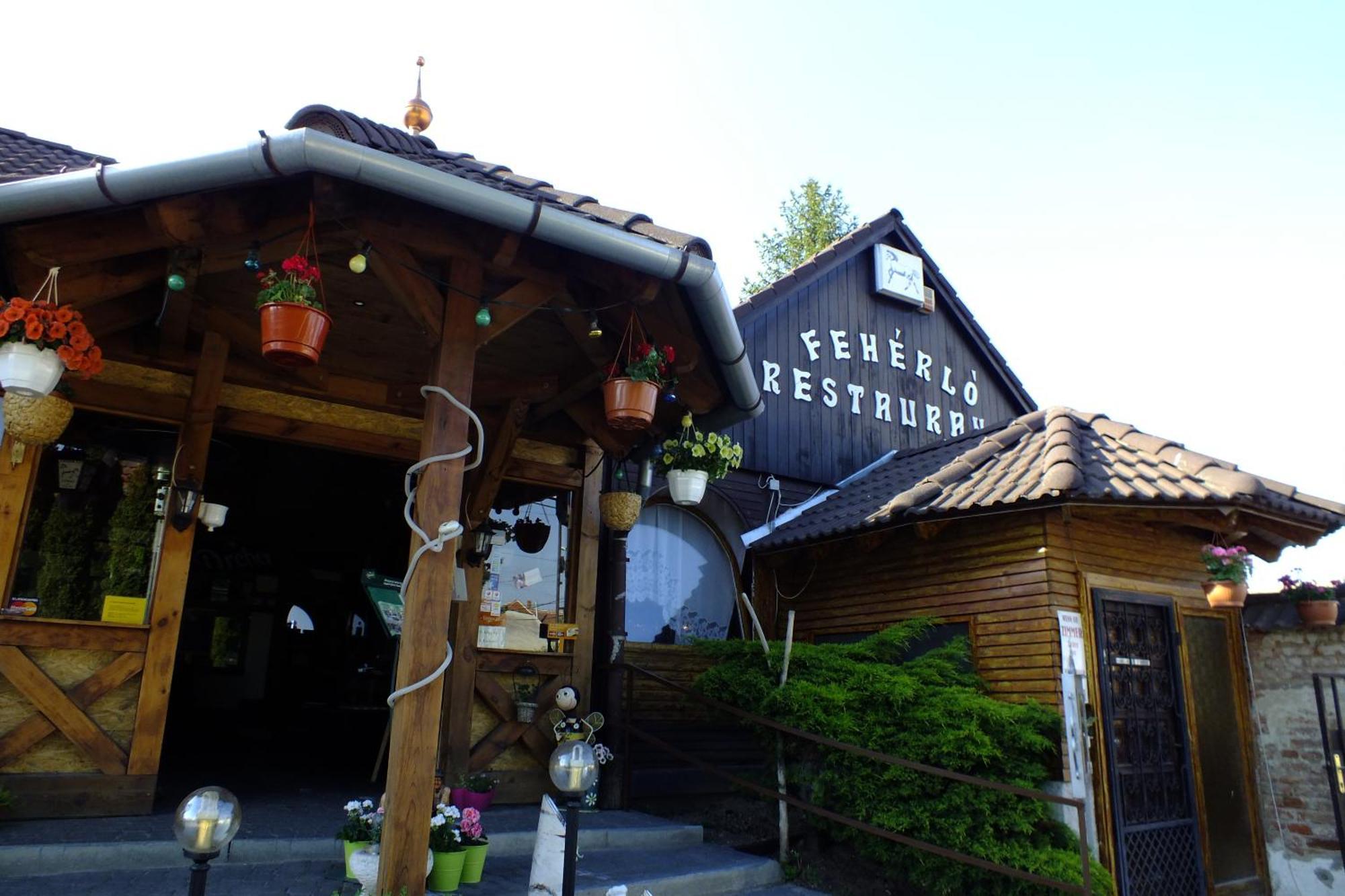 Feherlo Vendeghaz & Restaurant Бік Екстер'єр фото