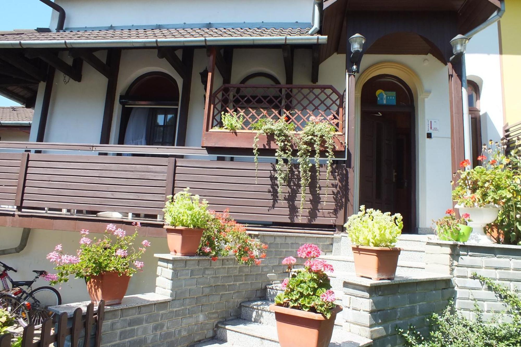 Feherlo Vendeghaz & Restaurant Бік Екстер'єр фото