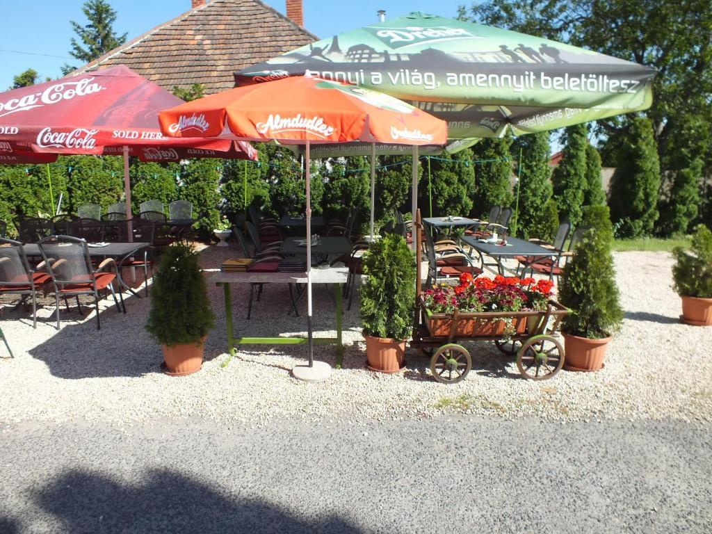 Feherlo Vendeghaz & Restaurant Бік Екстер'єр фото