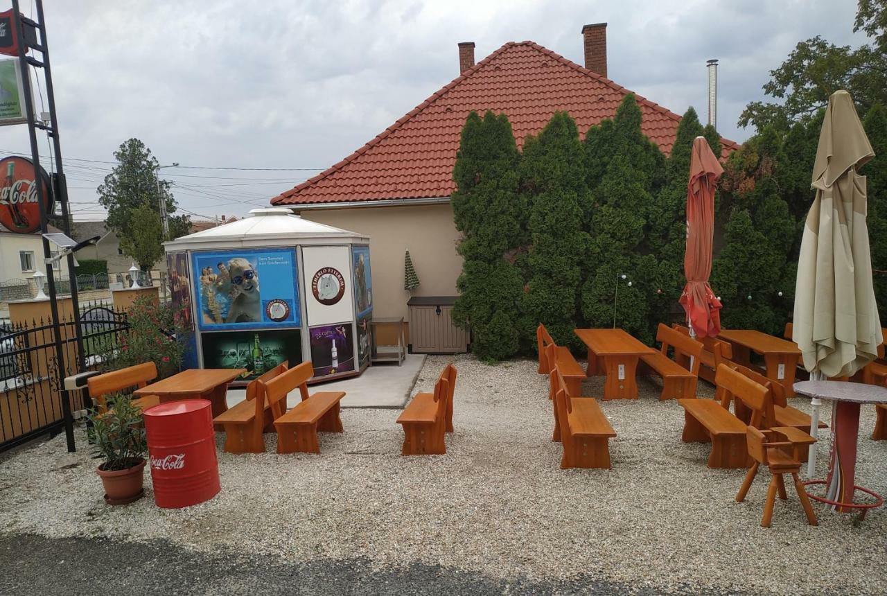 Feherlo Vendeghaz & Restaurant Бік Екстер'єр фото